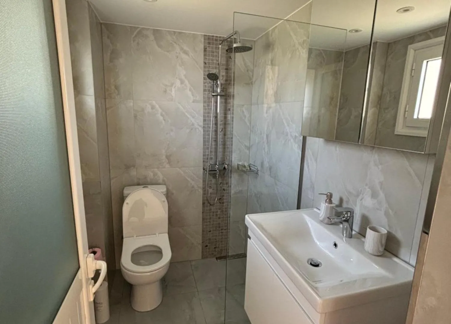 Harmony Apartments Dhermi 0*,